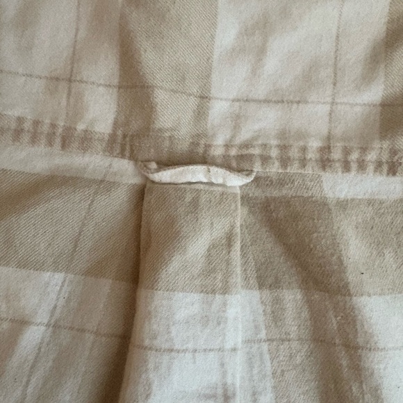 NWB American Eagle Oversized Plaid Button-Up Shirt - Picture 9 of 16